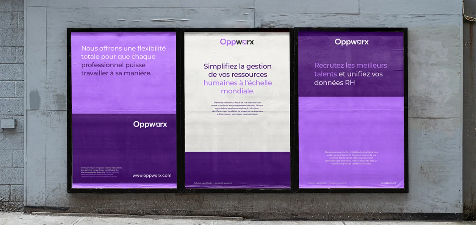 Affiches de campagne Oppworx dans un panneau urbain